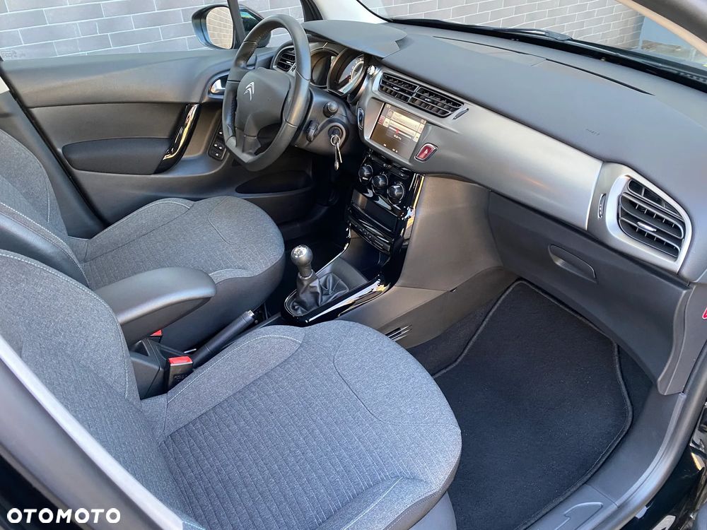 Citroën C3 Pure Tech VTi 82 Exclusive - 32