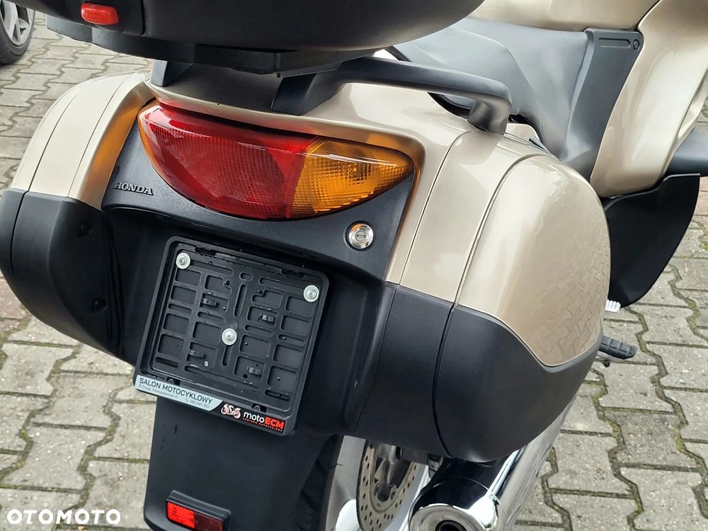 Honda Deauville - 12