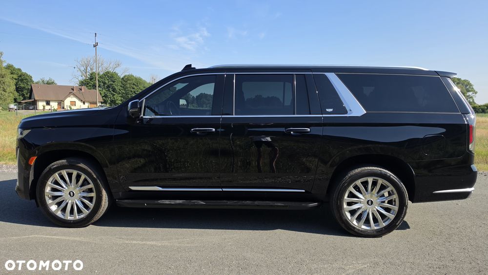 Cadillac Escalade - 5