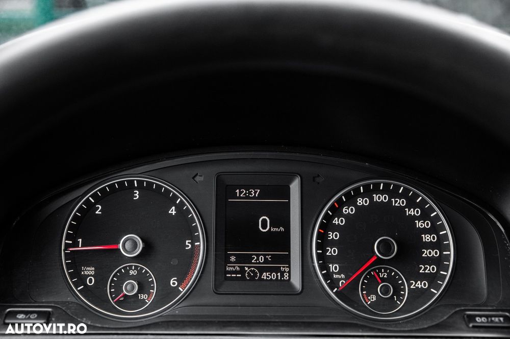 Volkswagen Caravelle - 18