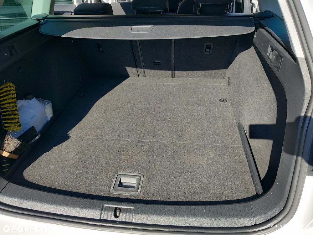 Volkswagen Golf 1.4 TSI BMT Highline - 18