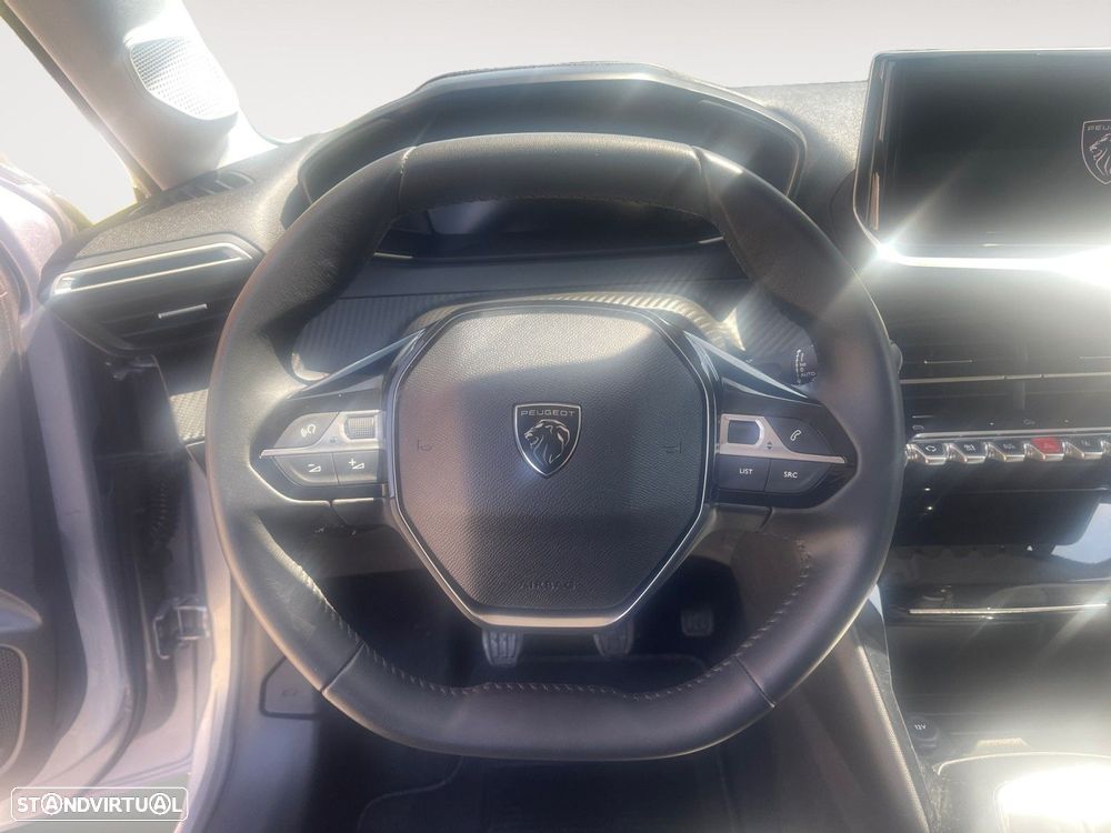 Peugeot 208 1.2 PureTech Allure - 12