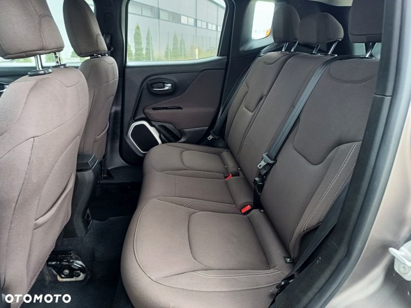 Jeep Renegade - 26