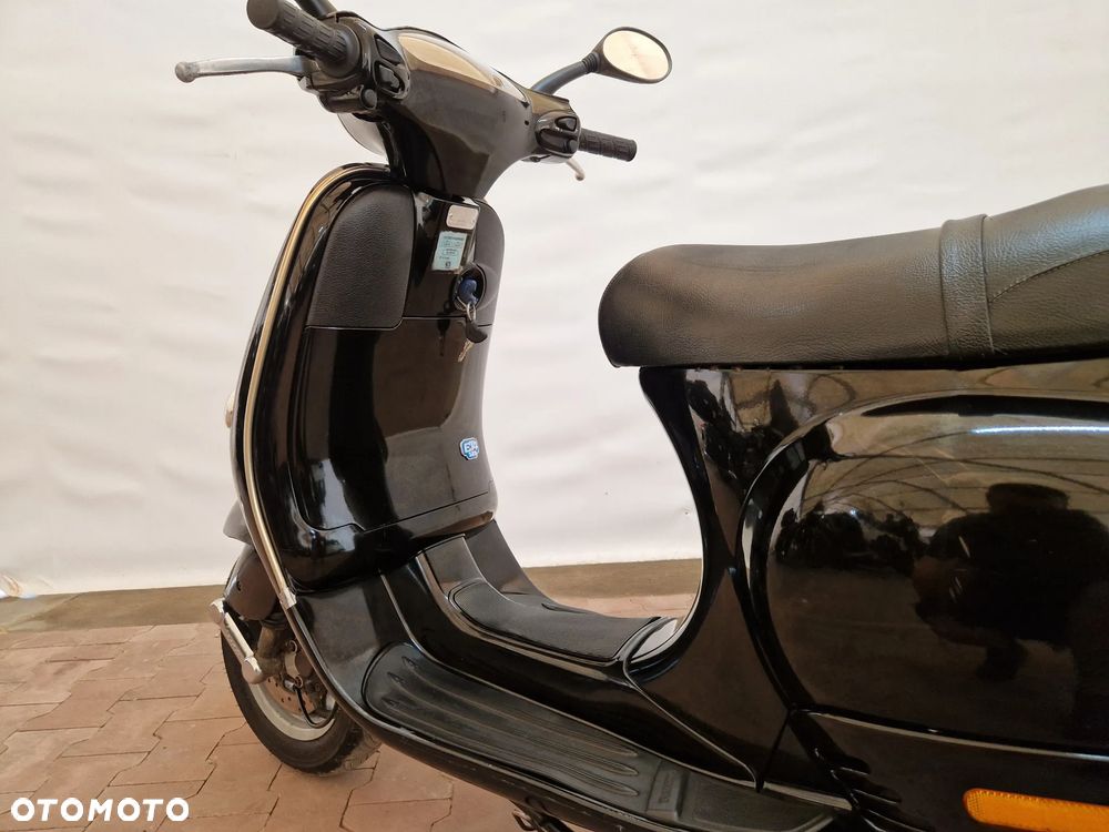 Piaggio Vespa - 20