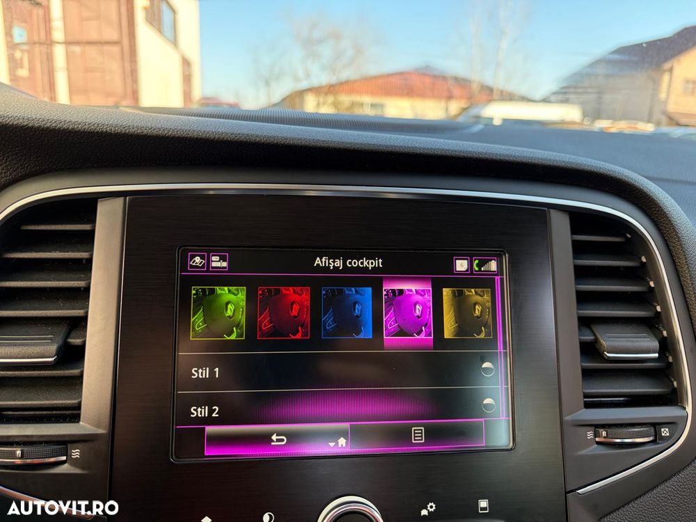 Renault Megane Blue dCi 116 Zen - 19