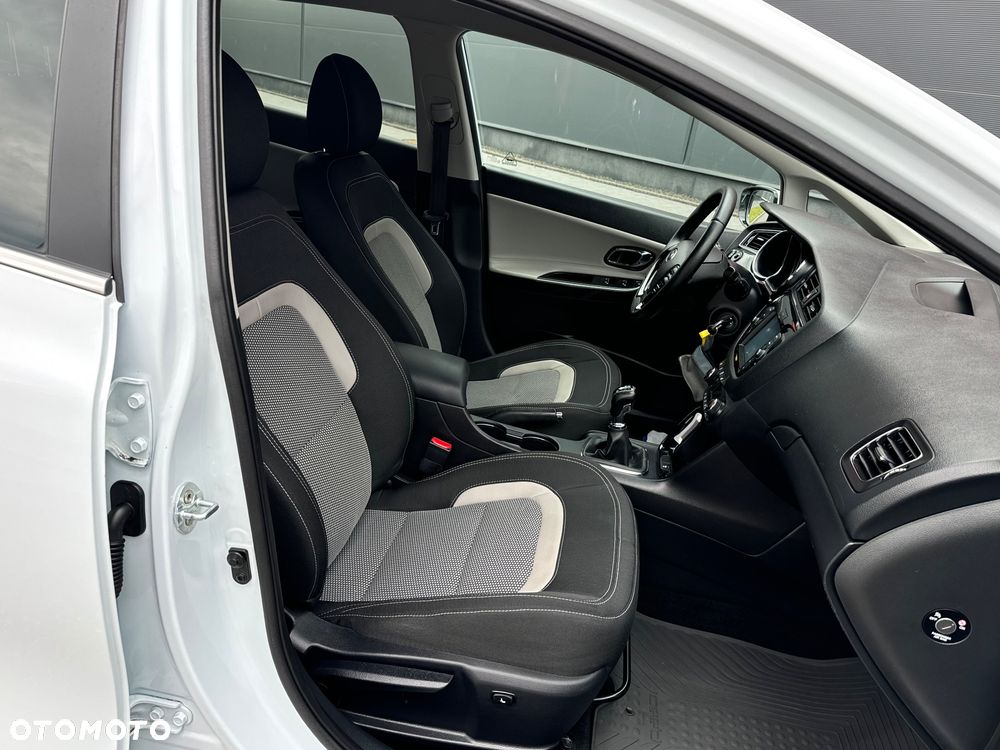 Kia Ceed 1.4 L Business Line - 7