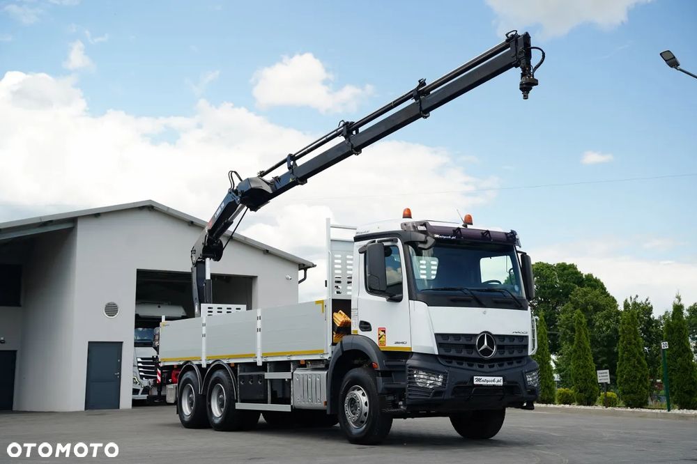 Mercedes-Benz AROCS 2640 / 6x4 / SKRZYNIOWY 6,5 M + HDS HIAB X- hiduo 158 DS- 4 / MAX 4 700 KG / STEROWANIE RADIOWE / ROTATOR / WIDŁY DO PALET / EURO 6 - 8