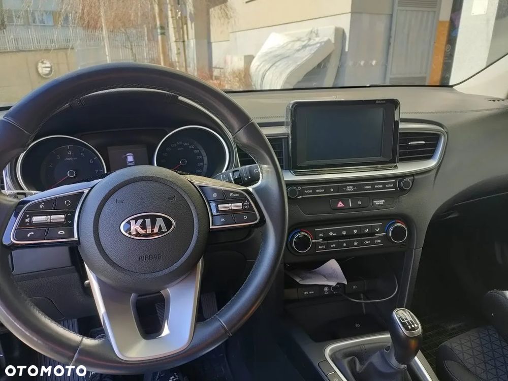 Kia Ceed 1.4 T-GDI M - 14