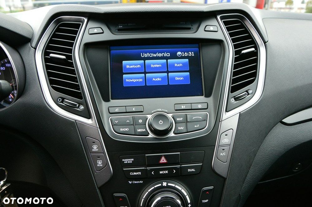 Hyundai Santa Fe 2.0 CRDi 2WD Premium - 31