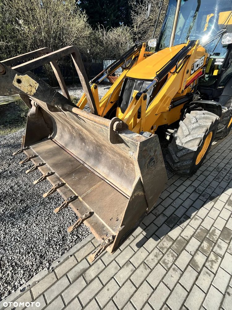 JCB 3CX CONTRACTOR - 13