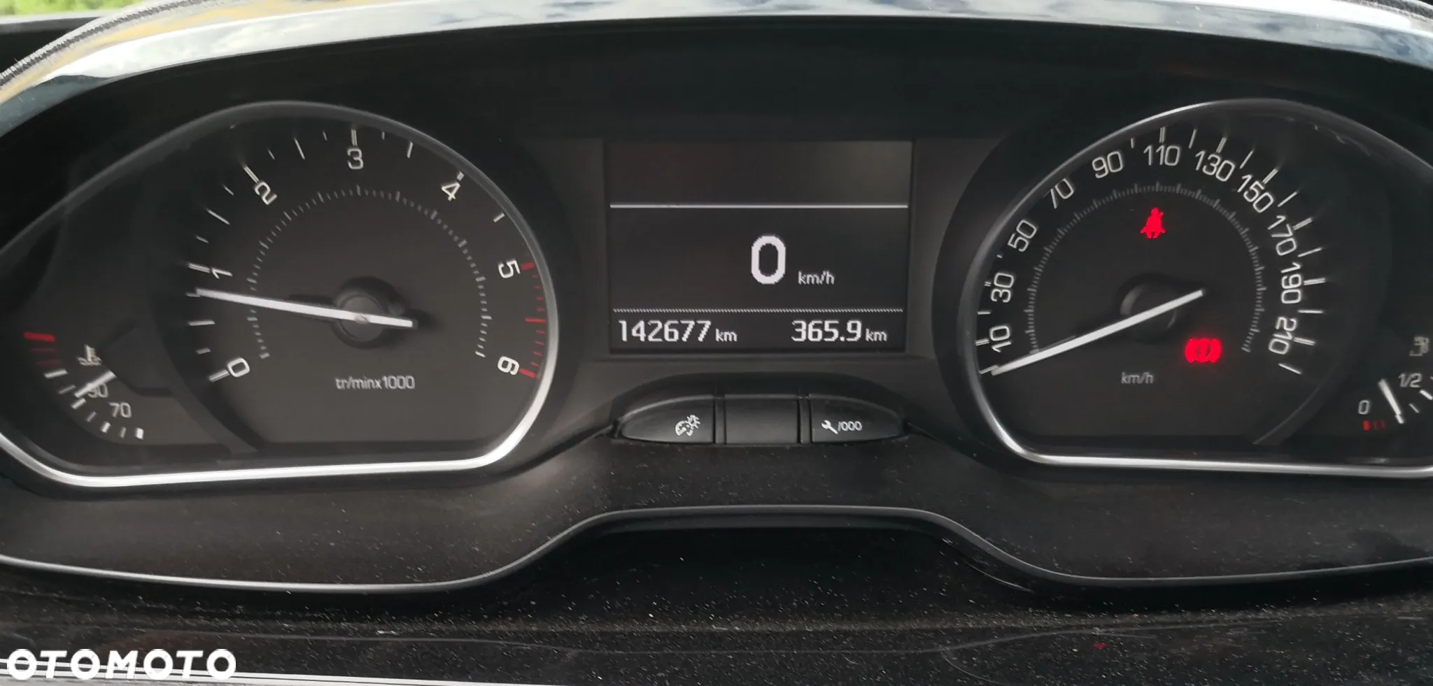 Peugeot 2008 1.6 BlueHDi Active - 4