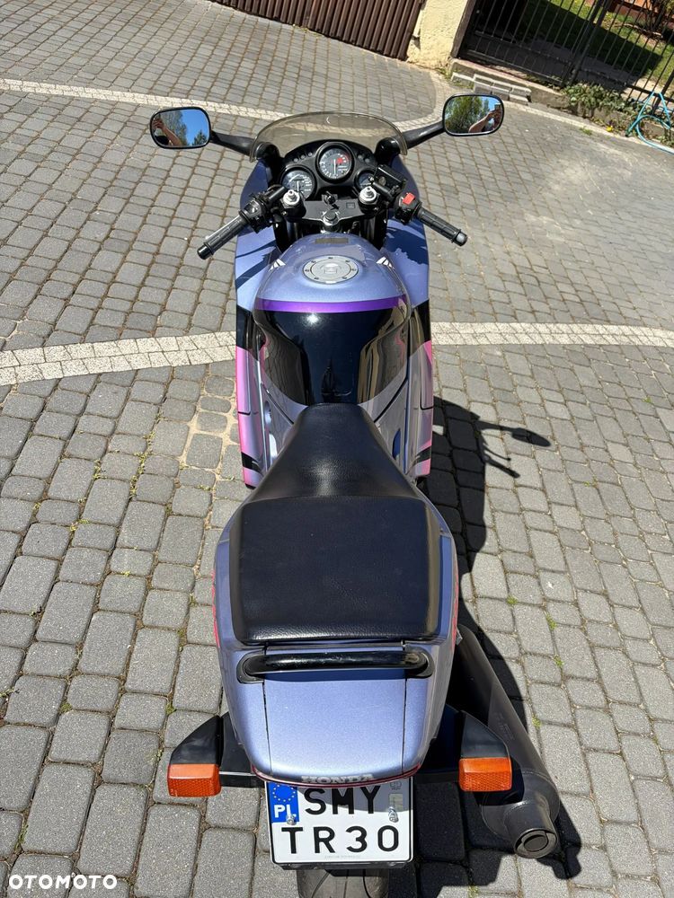 Honda CBR - 9