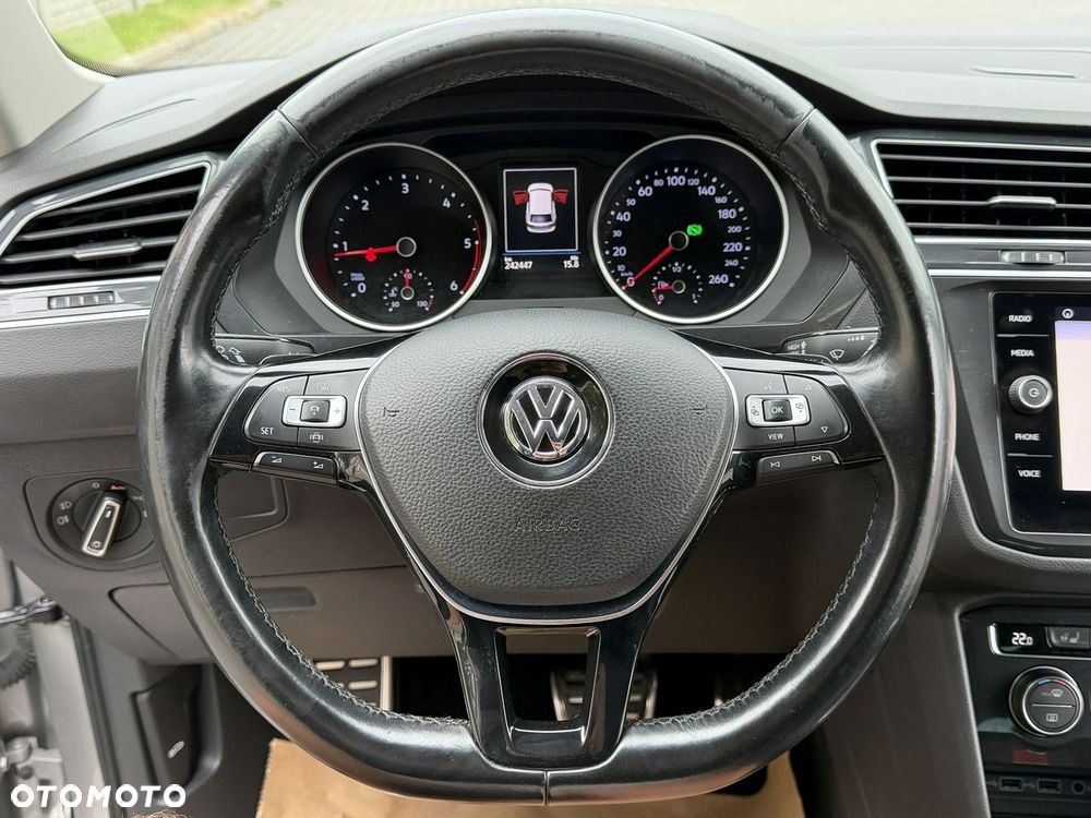 Volkswagen Tiguan 2.0 TDI SCR DSG IQ.DRIVE - 24