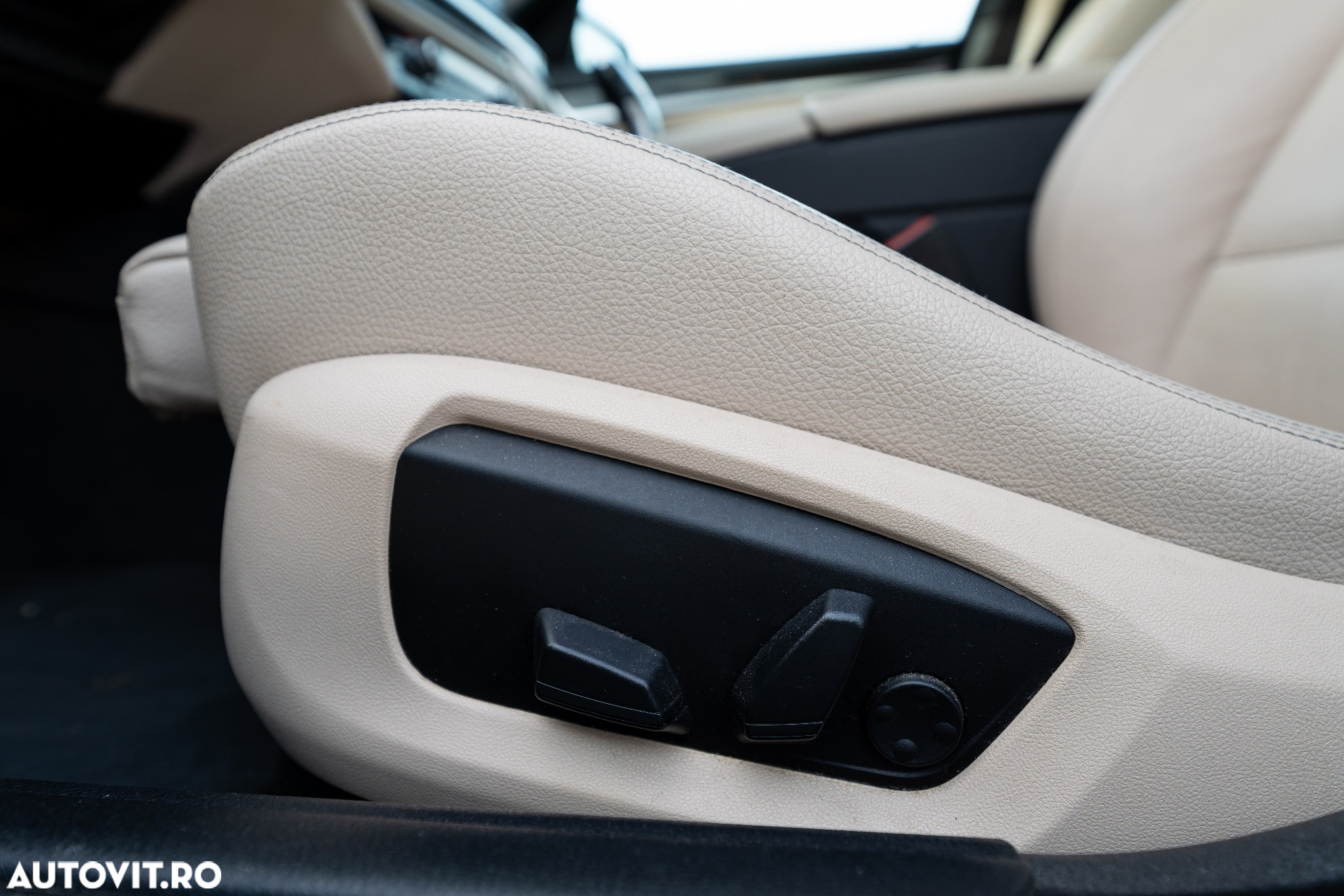 BMW Seria 5 535i xDrive - 30