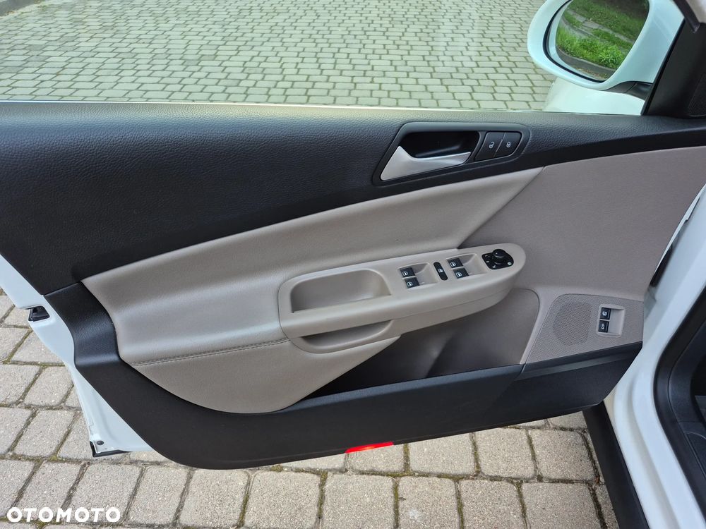 Volkswagen Passat 2.0 TDI DPF Highline DSG - 21