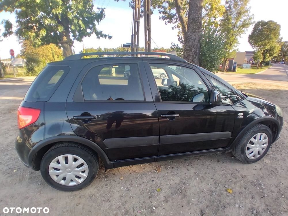 Suzuki SX4 2.0 DDiS 4x2 Comfort - 14