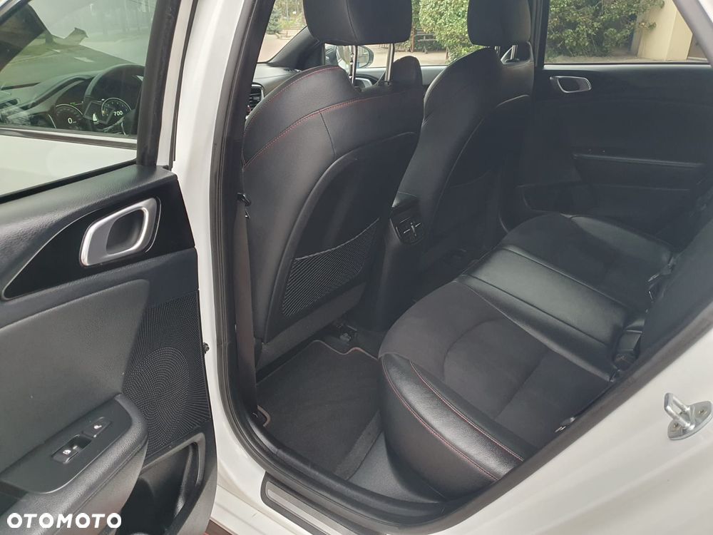 Kia ProCeed 1.6 T-GDI GT - 13