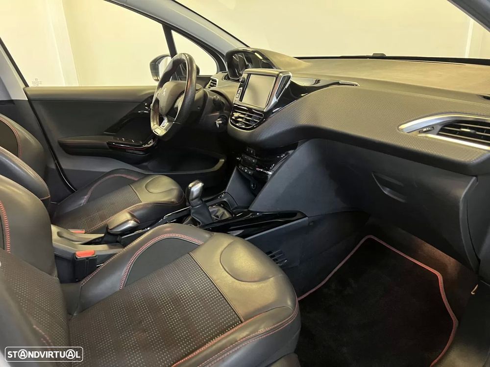 Peugeot 2008 1.2 PureTech GT Line - 7