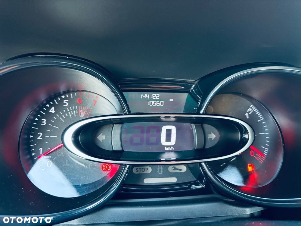 Renault Clio 1.2 16V Life - 29