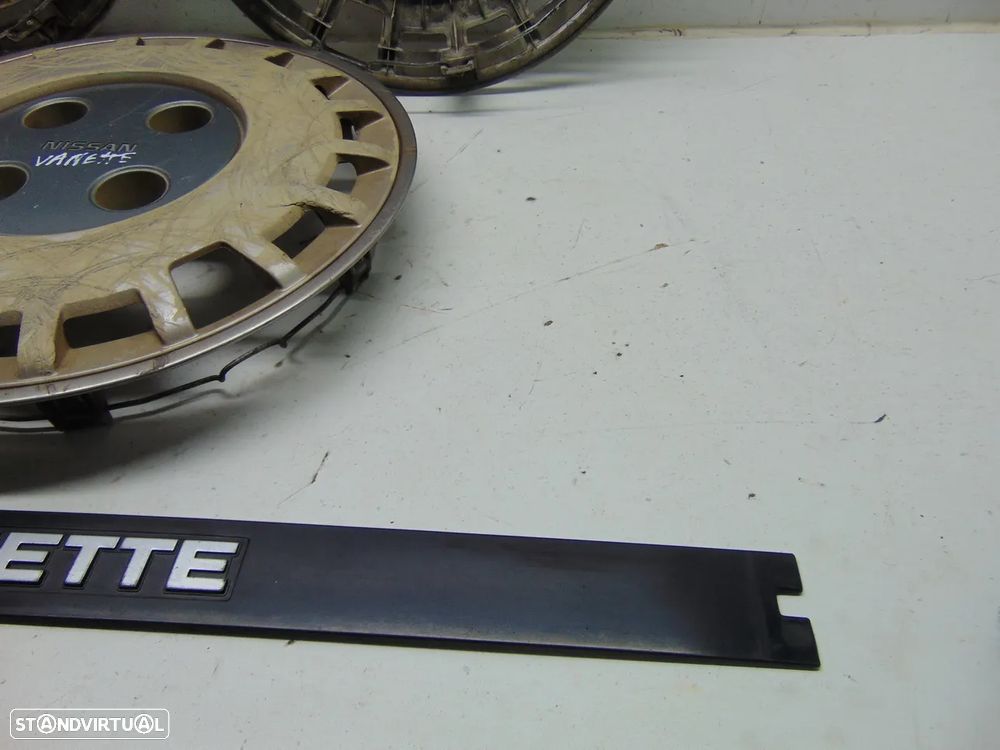 Nissan Vanette tampões roda - 12