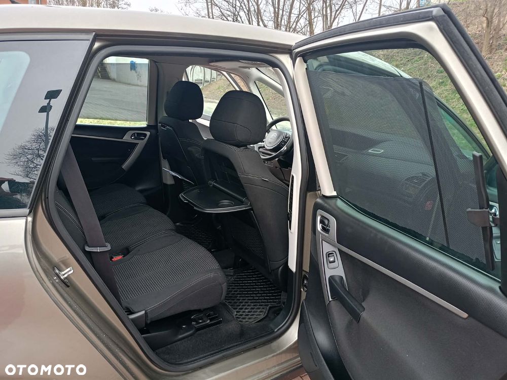 Citroën C4 Grand Picasso - 8