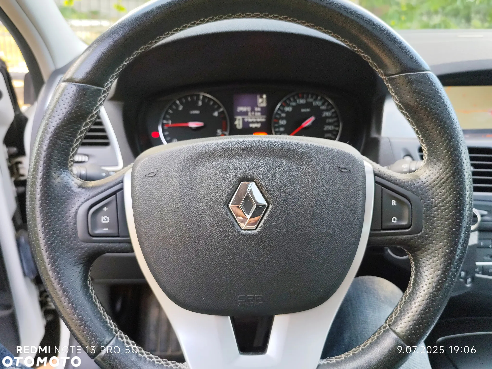 Renault Laguna Grandtour dCi 175 FAP Bose Edition - 33