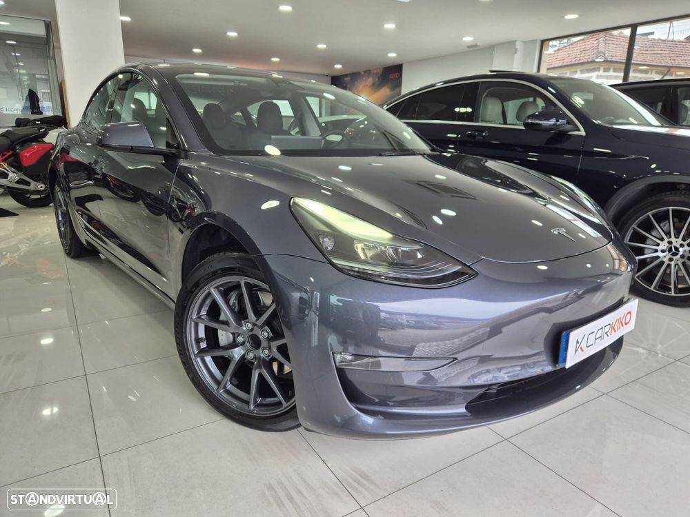 Tesla Model 3 Long Range Tração Traseira - 1