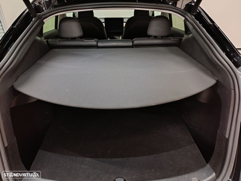 Tesla Model Y RWD - 21