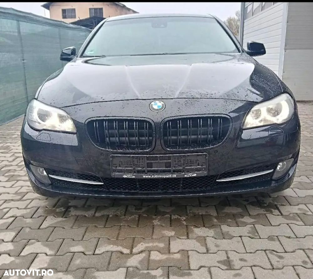 BMW Seria 5 520d Aut. - 1