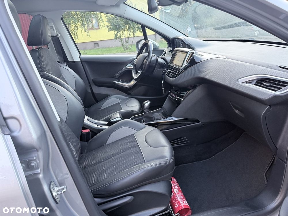 Peugeot 2008 1.2 VTi Allure - 6
