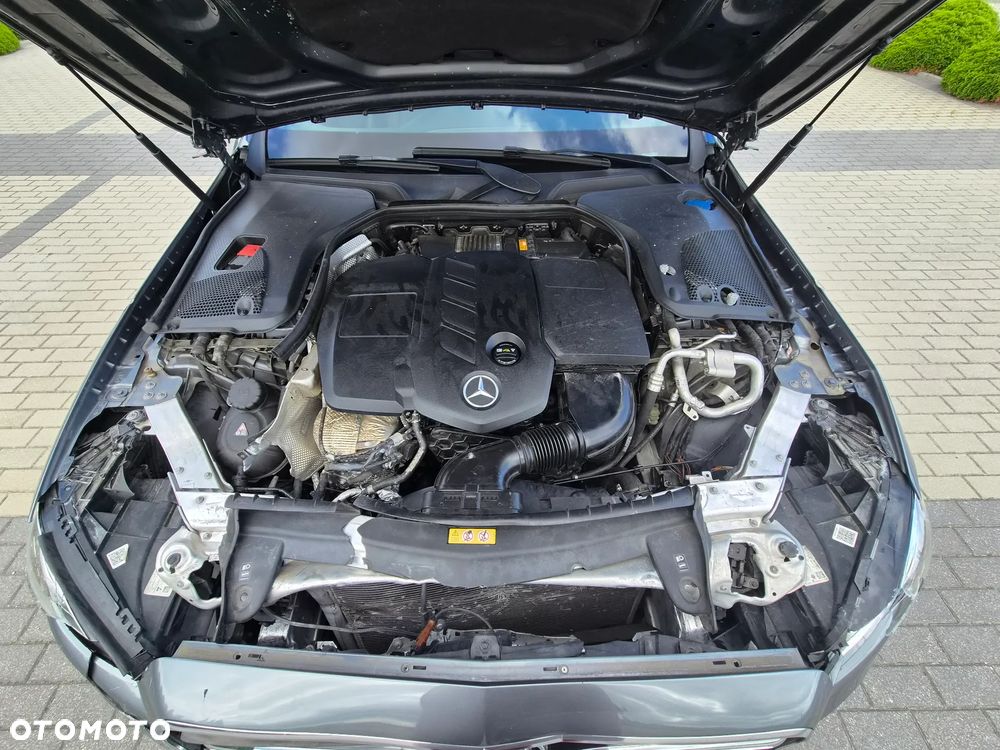 Mercedes-Benz Klasa E 220 d 9G-TRONIC Avantgarde - 15