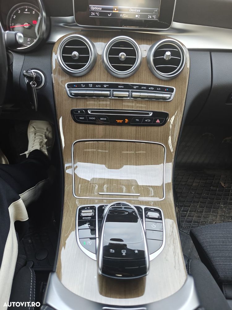 Mercedes-Benz C 200 4MATIC Aut. - 2