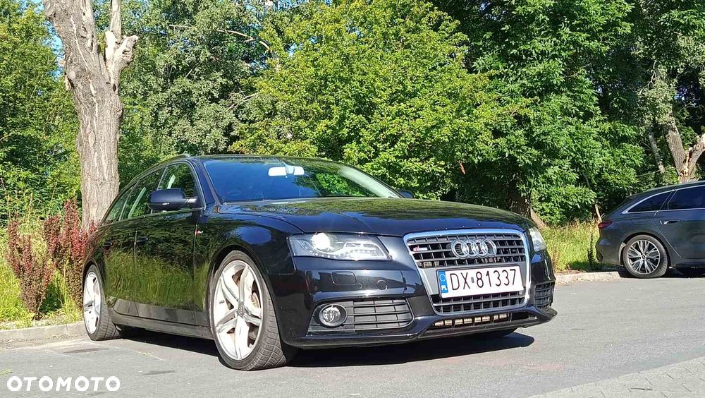 Audi A4 Avant - 1