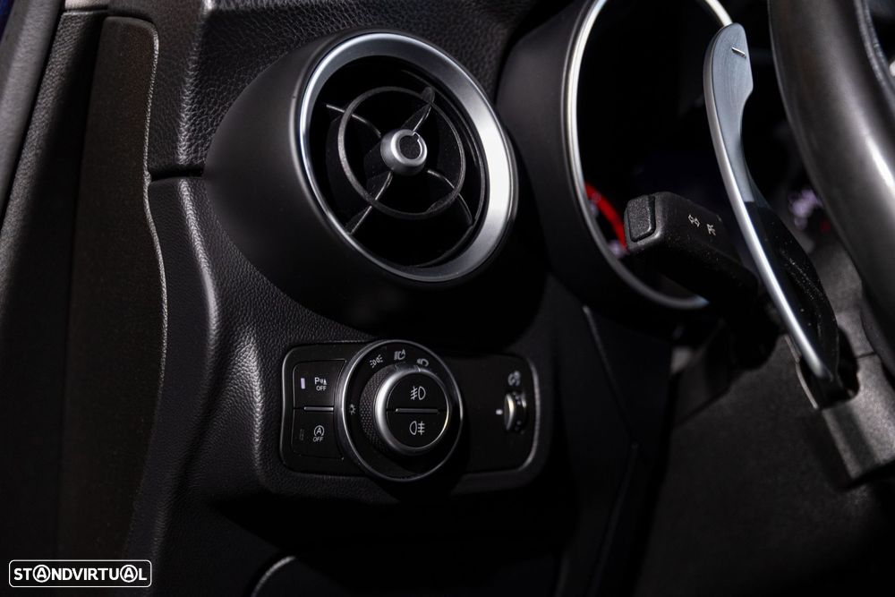 Alfa Romeo Stelvio 2.2 D Super AT8 - 24