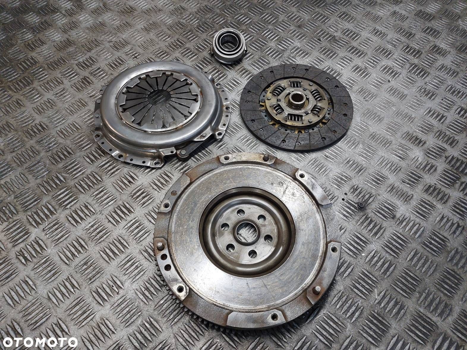 SPRZĘGŁO TARCZA DOCISK ŁOŻYSKO KOŁO ZAMACHOWE MAZDA 6 II GH 2.0 16V - 1