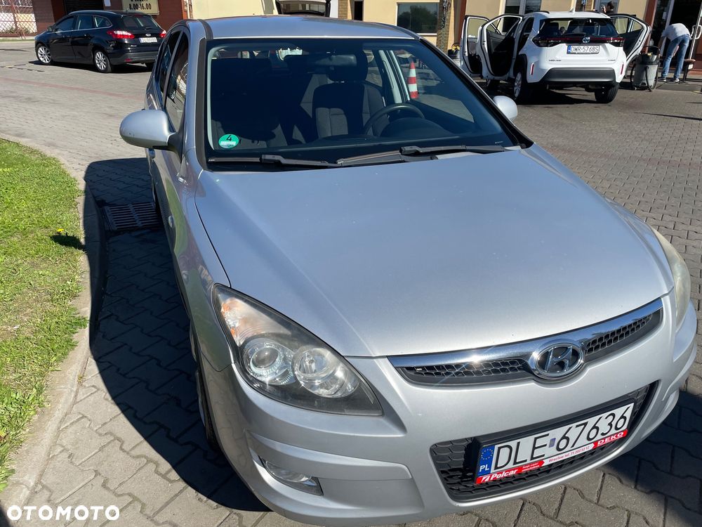 Hyundai I30 2009 photo 2