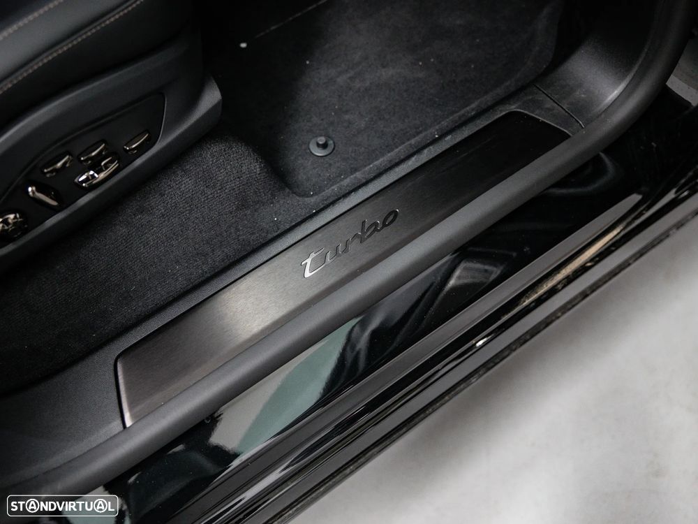 Porsche Cayenne Electric Turbo - 48