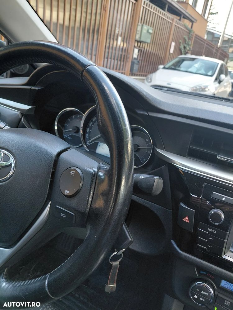 Toyota Corolla 1.4 D-4D Luna - 6