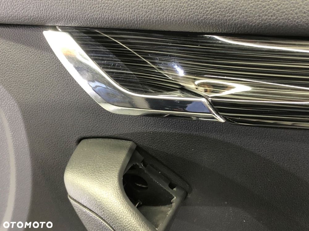 BOCZEK DRZWI PRAWY PRZÓD  SKODA OCTAVIA III (5E3, NL3, NR3) 2012 - 2022 1.4 TSI 110 kW [150 KM] - 2