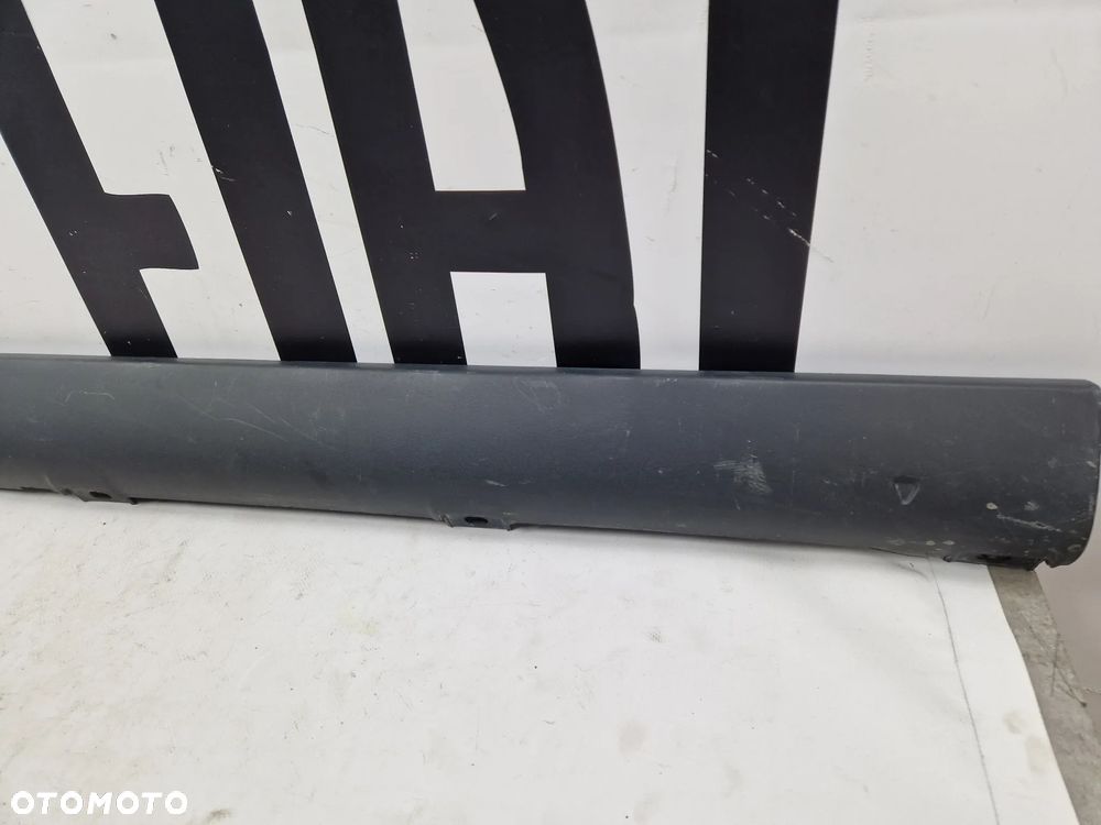 Prawa zewnętrzna listwa progowa Fiat Panda III 4x4 - 3