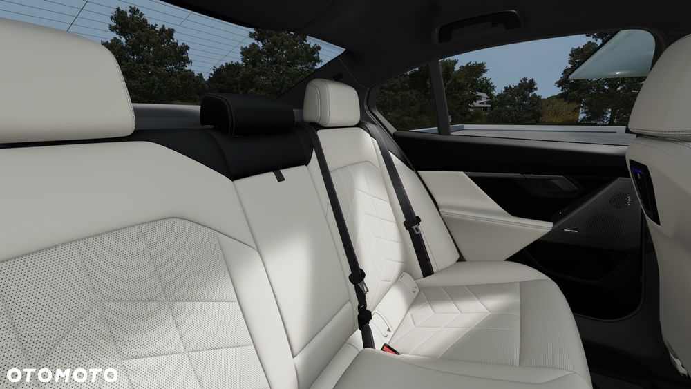 BMW Seria 5 520d xDrive - 14
