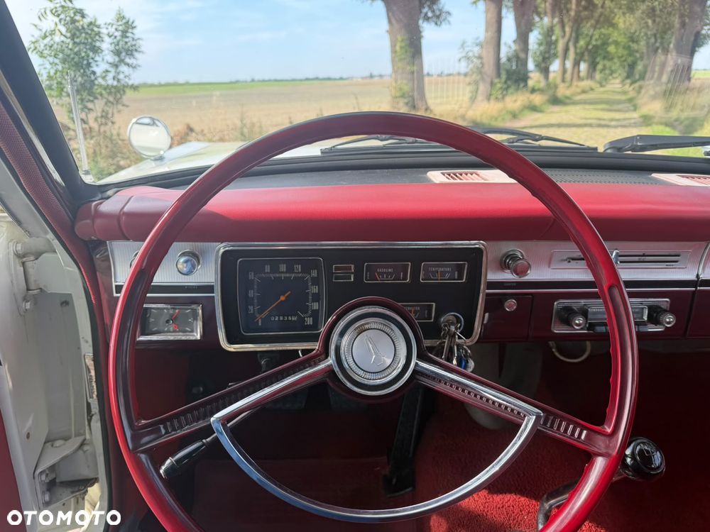 Plymouth Valiant - 14