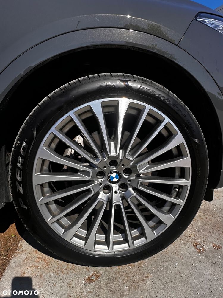 BMW X7 xDrive40i mHEV - 16