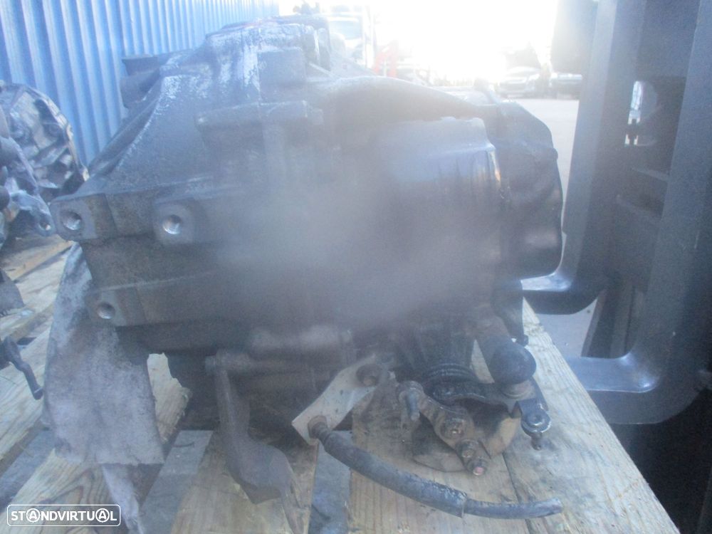 Caixa Velocidades C608 TOYOTA COROLLA E12 2004 1.4 VVTI 97CV 5P CINZA GASOLINA - 3