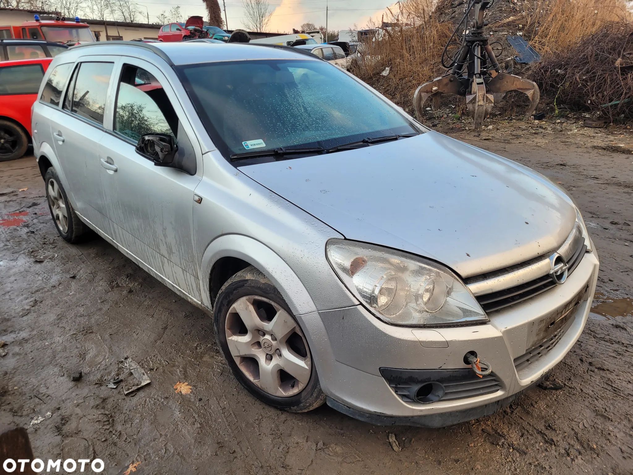 OPEL ASTRA H KOMBI fotel fotele kanapa deska kokpit podsufitka boczek boczki klamka podłokietnik licznik prędkościomierz - 1