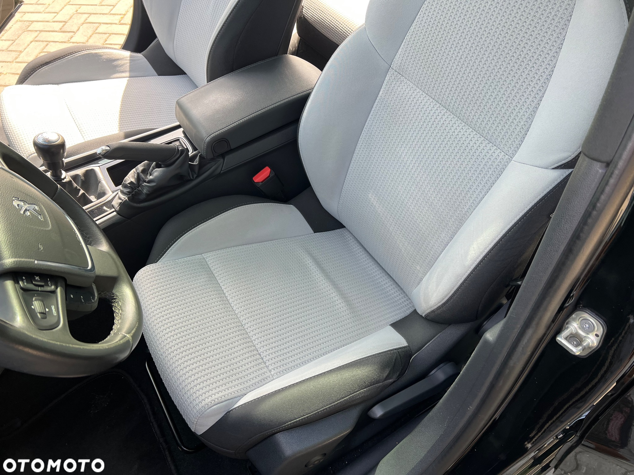 Peugeot 508 SW HDi FAP 140 Family - 18