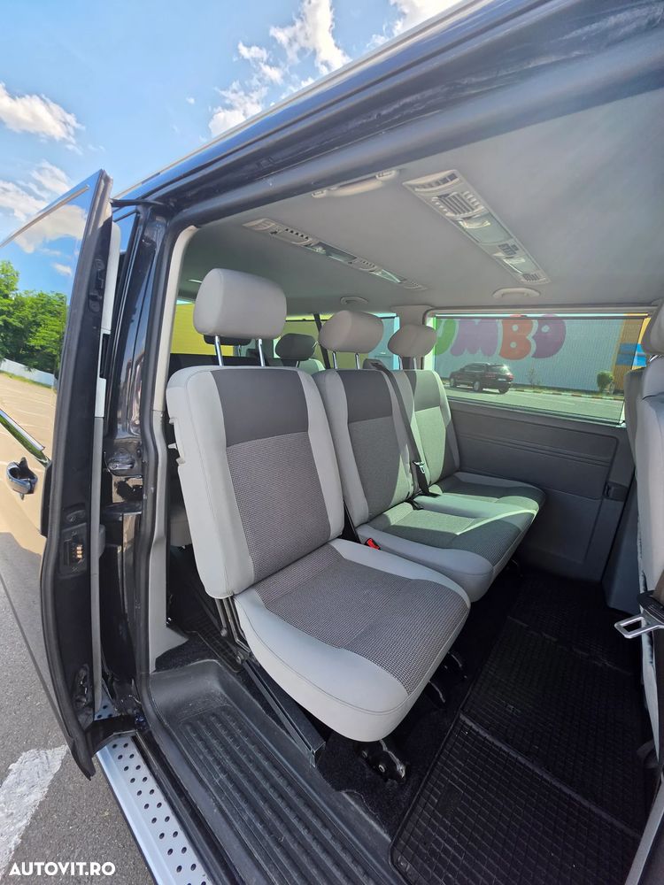 Volkswagen Caravelle - 2
