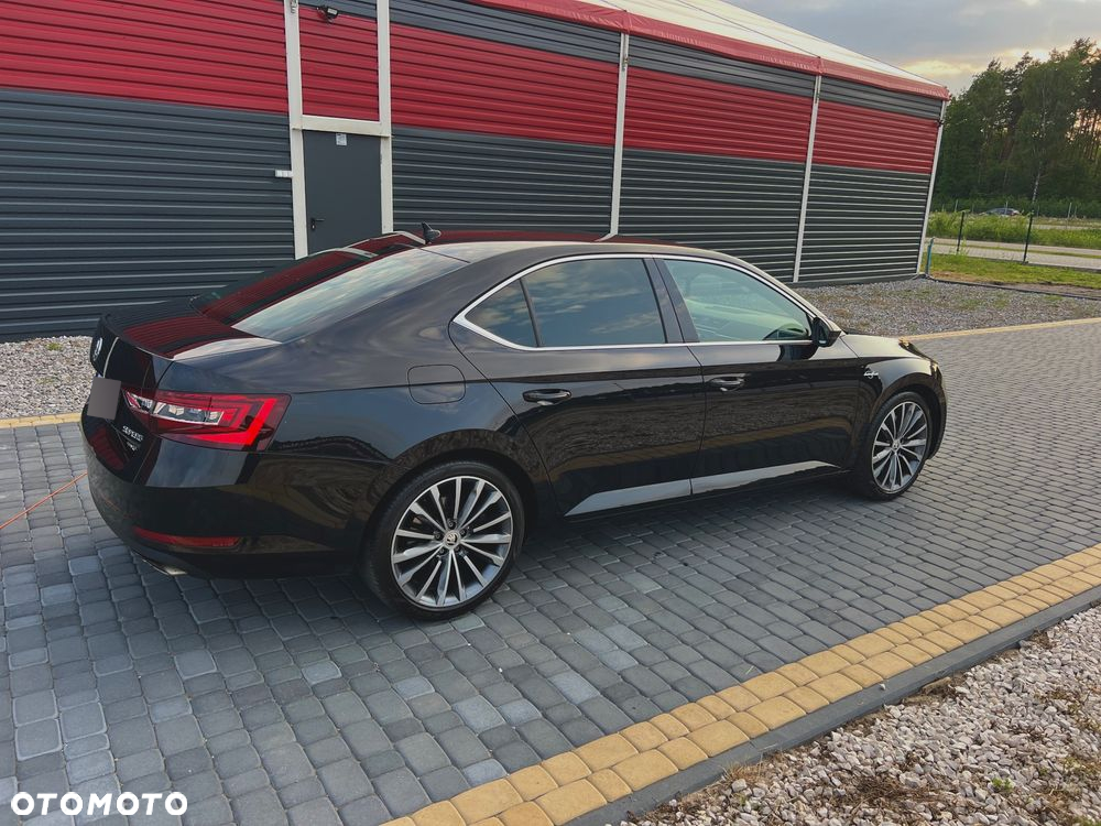 Skoda Superb 2.0 TSI 4x4 L&K DSG - 17