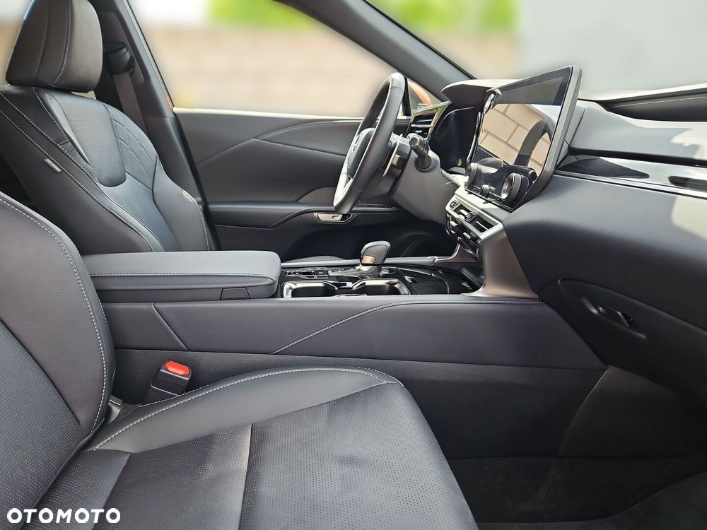 Lexus RX - 24