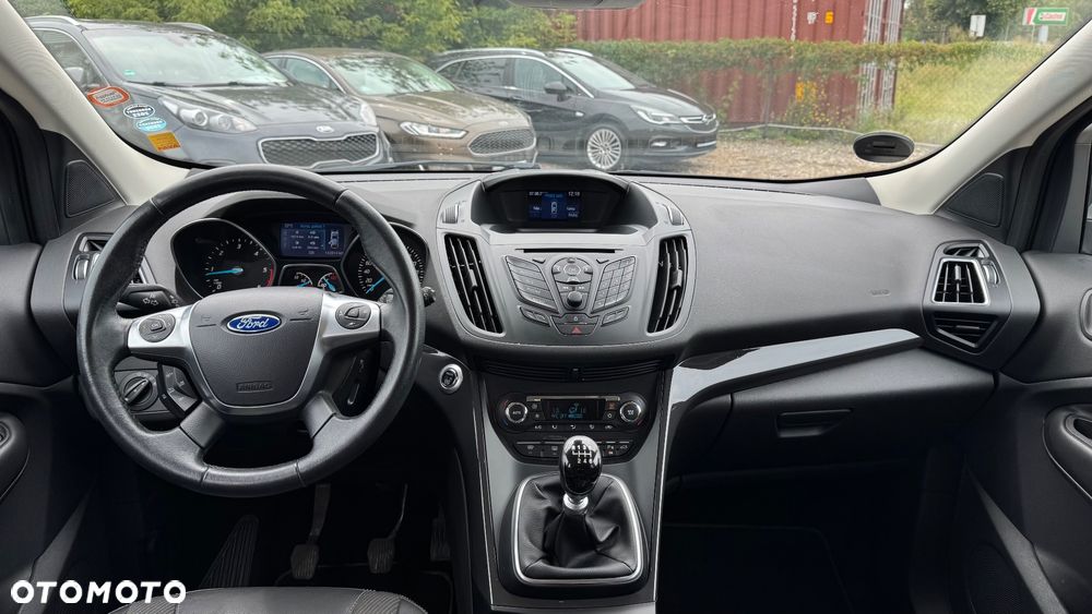 Ford Kuga 2.0 TDCi FWD Titanium - 32